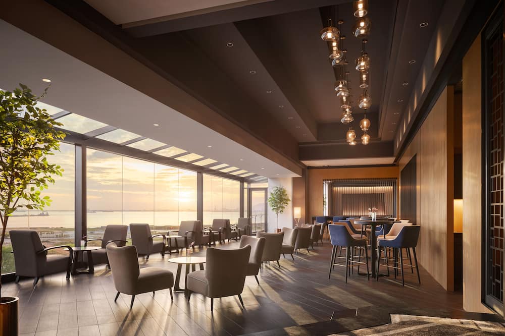 G Hotel Gurney
