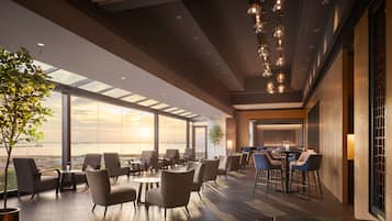 2 bars/lounges, cocktail bar