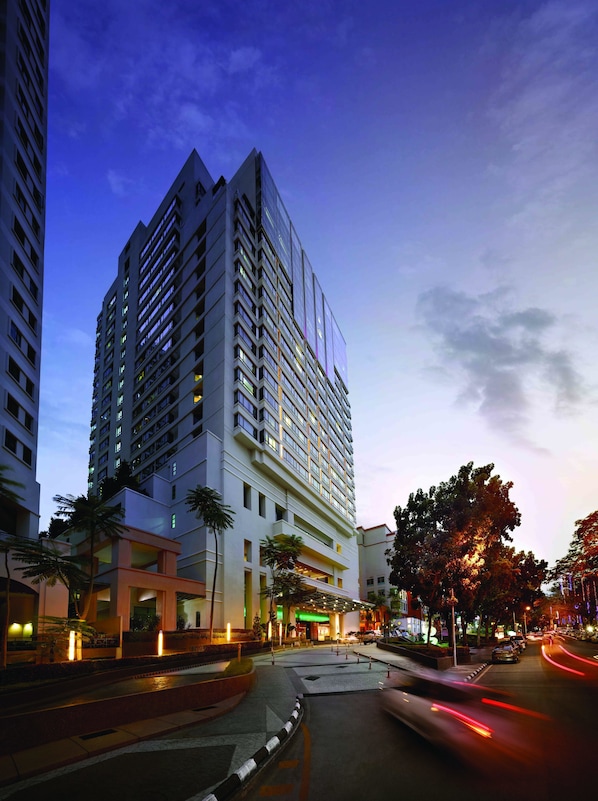 Façade de l’hébergement - soirée/nuit