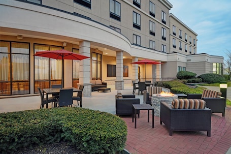 View from property. Courtyard by Marriott Republic Aprt Long Island/Farmingdale