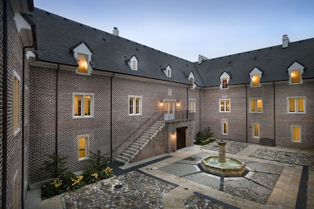 Patio. Wedmore Place