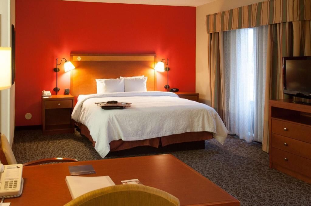 In-room safe, desk, iron/ironing board, free WiFi