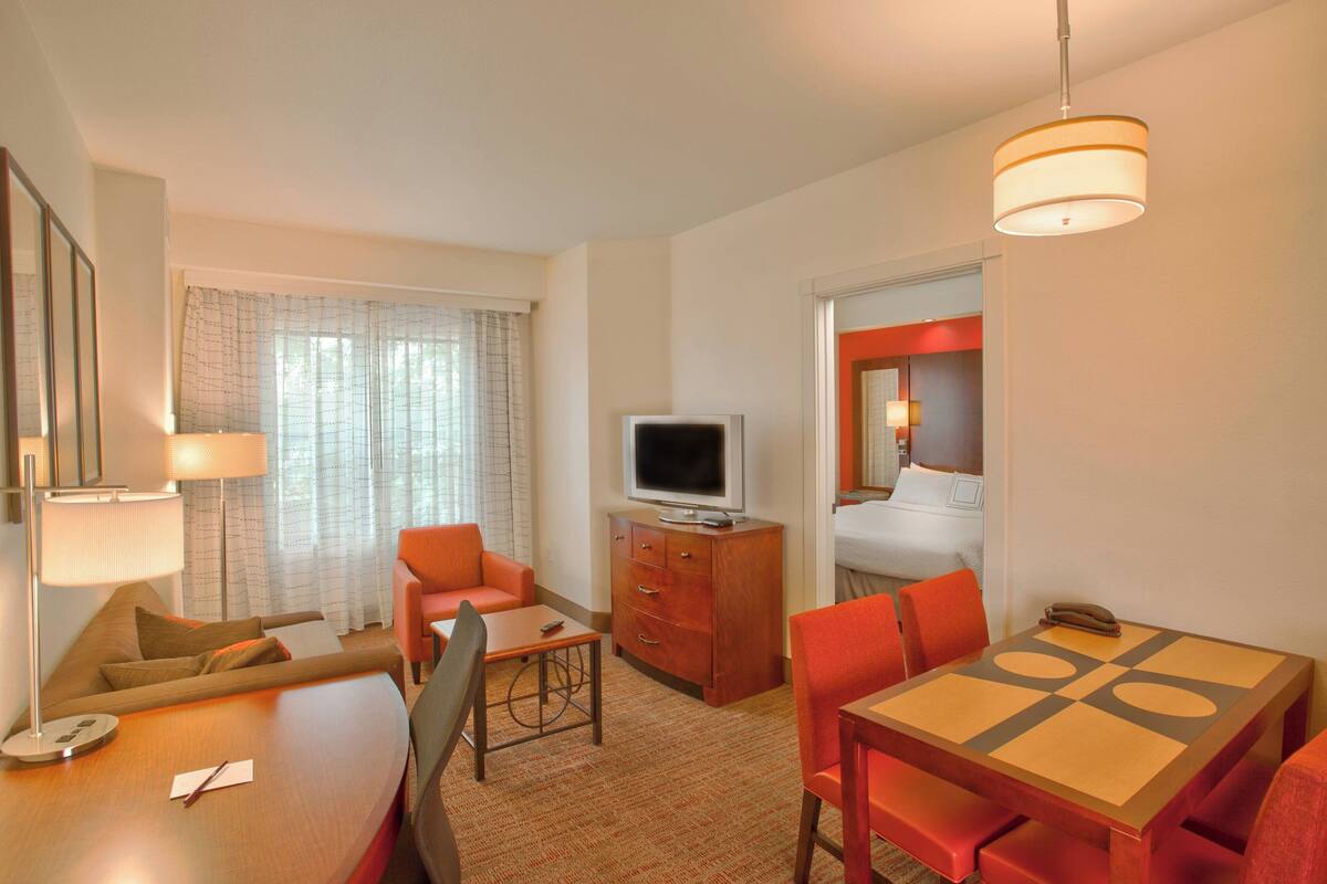 Suite, 1 Bedroom | 1 bedroom, premium bedding, in-room safe, laptop workspace