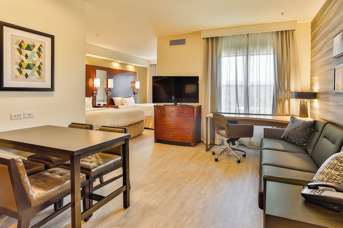 1 bedroom, premium bedding, in-room safe, laptop workspace