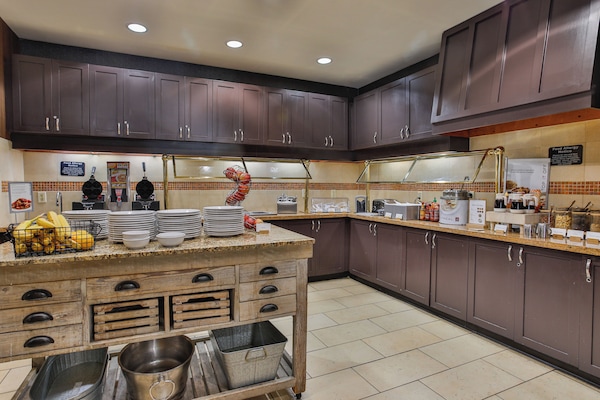 Desayuno buffet incluido todos los días