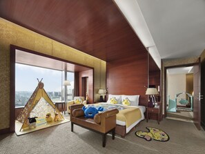 1 bedroom, premium bedding, free minibar items, in-room safe - Hilton Hefei (Hefei)