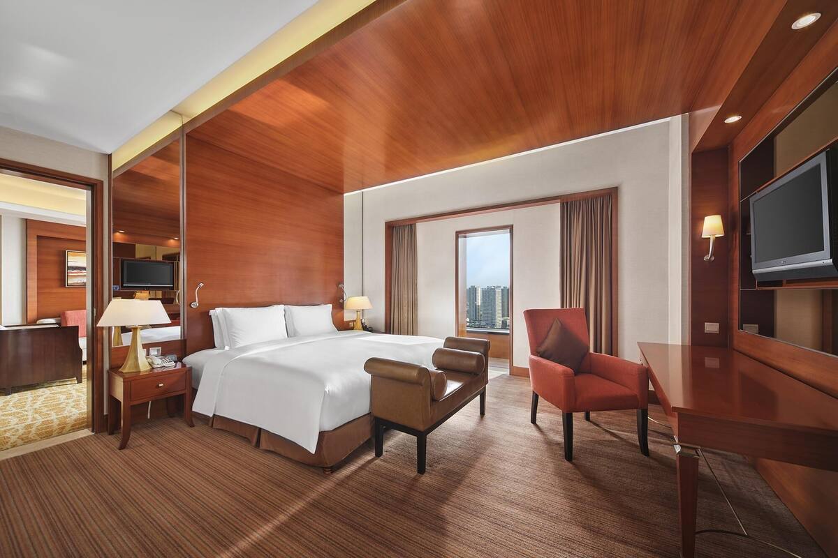 1 bilik tidur, peralatan tempat tidur premium, item bar mini percuma 