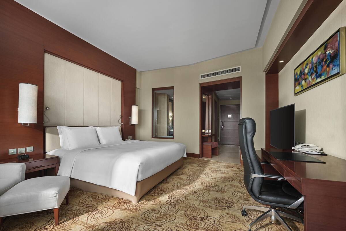 1 bilik tidur, peralatan tempat tidur premium, item bar mini percuma 