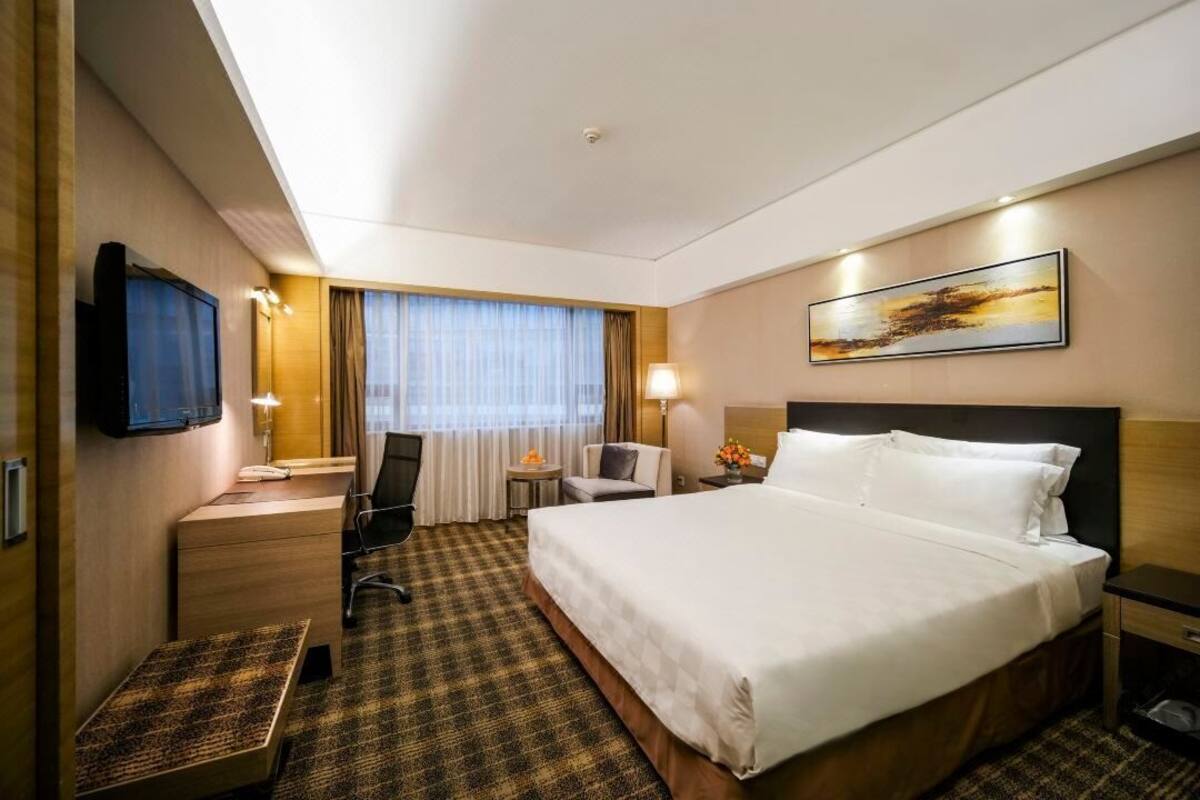 Down duvets, minibar, in-room safe, desk