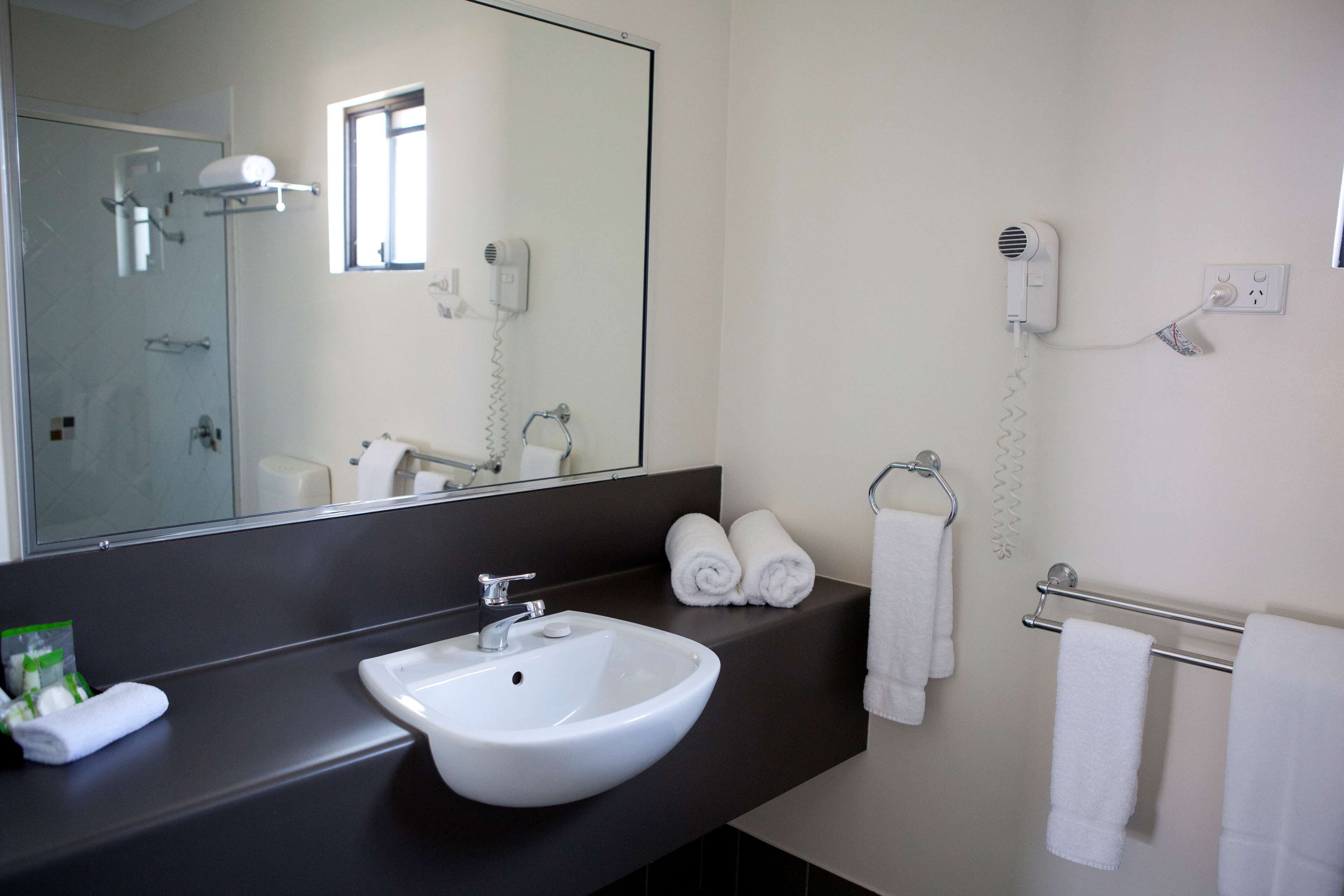 premium bedding, pillow-top beds, minibar, desk