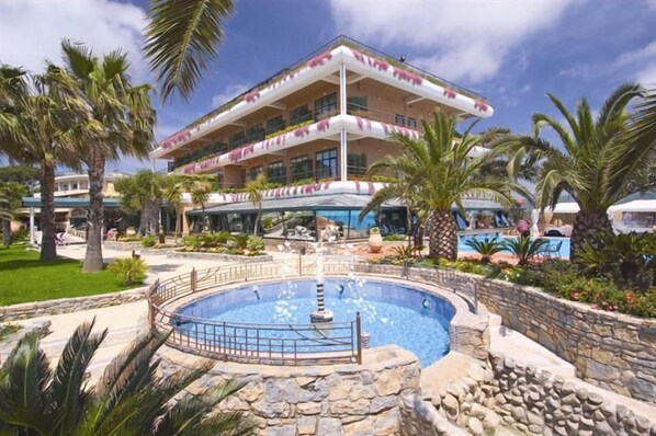 Fountain - Hotel Gli Dei (Pozzuoli)