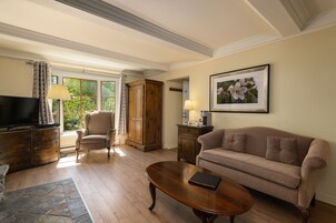 Ropa de cama de alta calidad, cubrecamas y cortinas blackout 