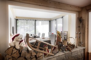 Petit déjeuner buffet (15 EUR par personne)