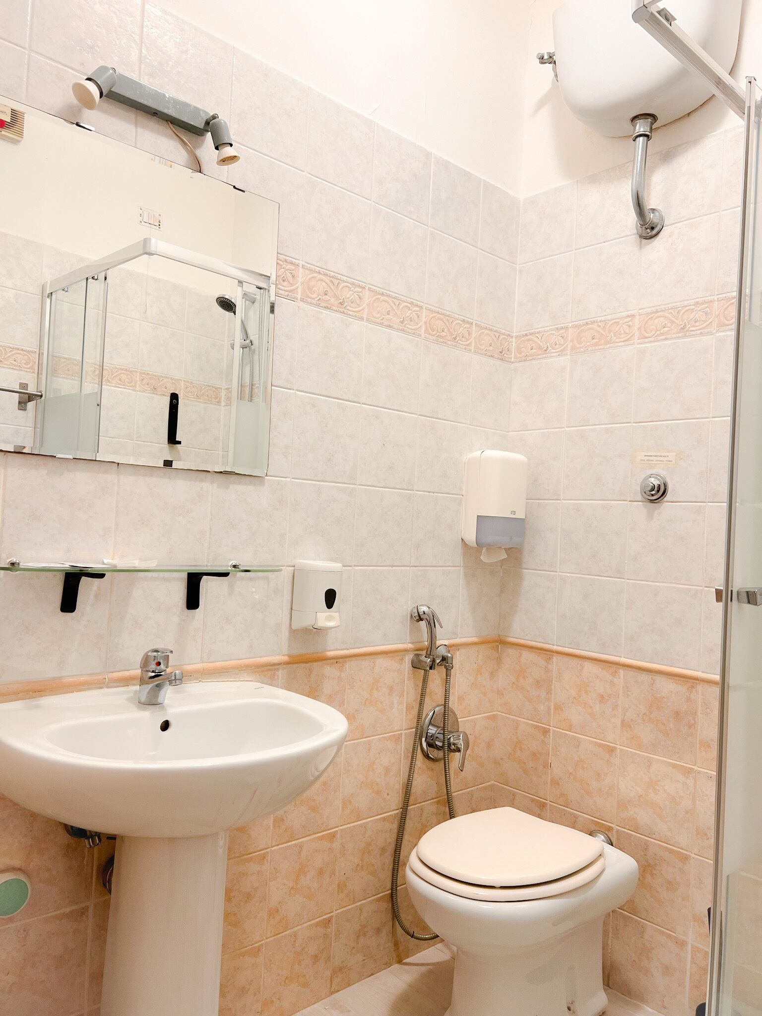 Photo - Alius and Freerome Hotel