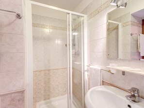 In-room safe, desk, soundproofing, free WiFi - Alius (Rome)