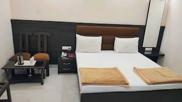 Quarto premium | Cofres nos quartos, escrivaninha, cortinas blackout, Wi-Fi de cortesia