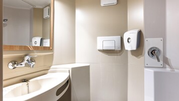 Shower, eco-friendly toiletries, towels, soap