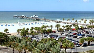 Una playa cerca