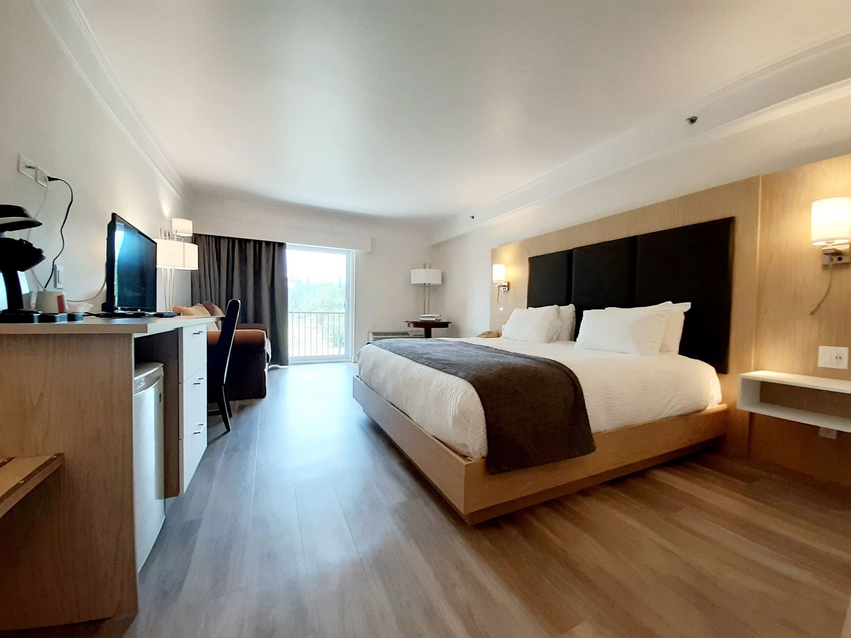 Blackout drapes, soundproofing, iron/ironing board, free WiFi