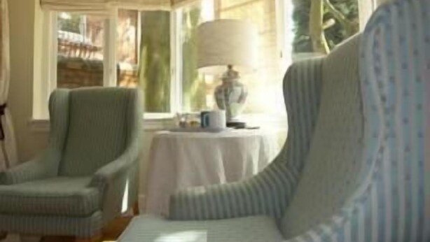 Lobby sitting area - Cavalier House Hotel (Birmingham)