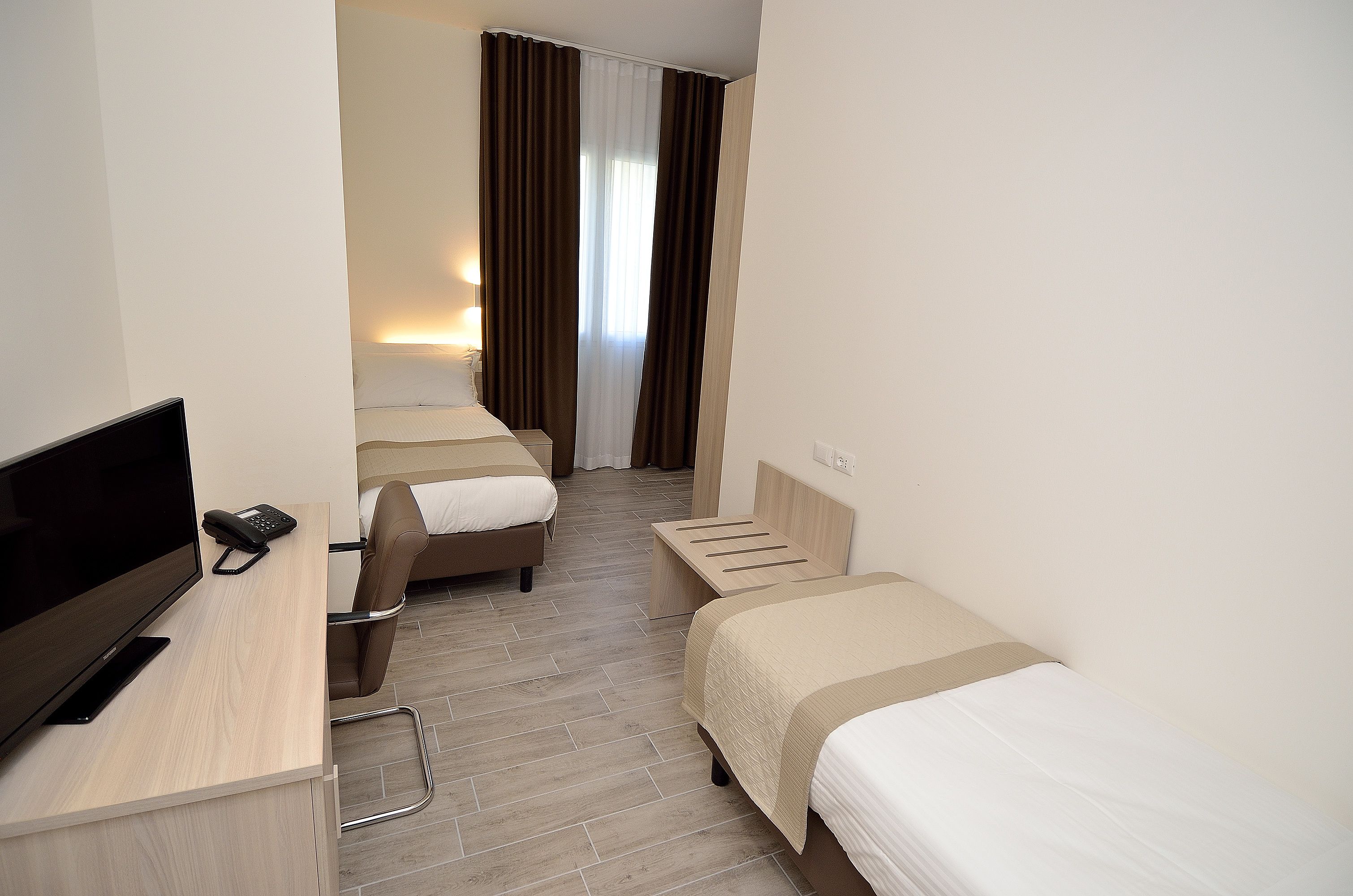 superior double or twin room, 1 bedroom | premium bedding, in-room safe, desk, soundproofing