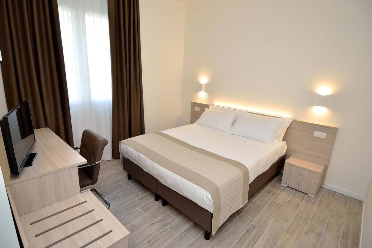 Minibar, in-room safe, desk, soundproofing