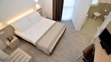 Superior-Doppel- oder -Zweibettzimmer, 1 Schlafzimmer | Hochwertige Bettwaren, Zimmersafe, Schreibtisch, schallisolierte Zimmer