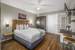 Habitación, 1 cama Queen size, con acceso para personas discapacitadas | Ropa de cama de alta calidad, edredón y camas con pillow-top