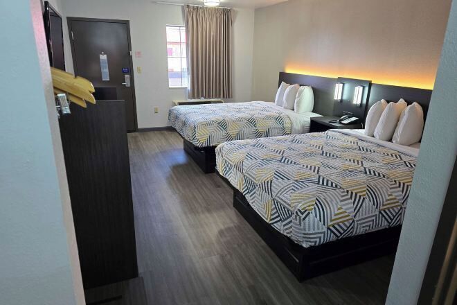 Free WiFi, bed sheets, alarm clocks