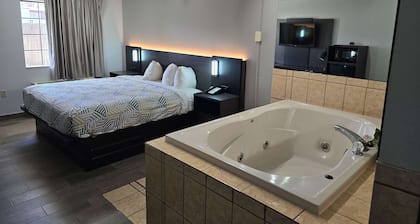 Motel 6 Oklahoma City, OK - Frontier City