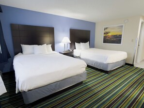Hair dryer, towels - Beacon Inn and Suites (Lincoln)