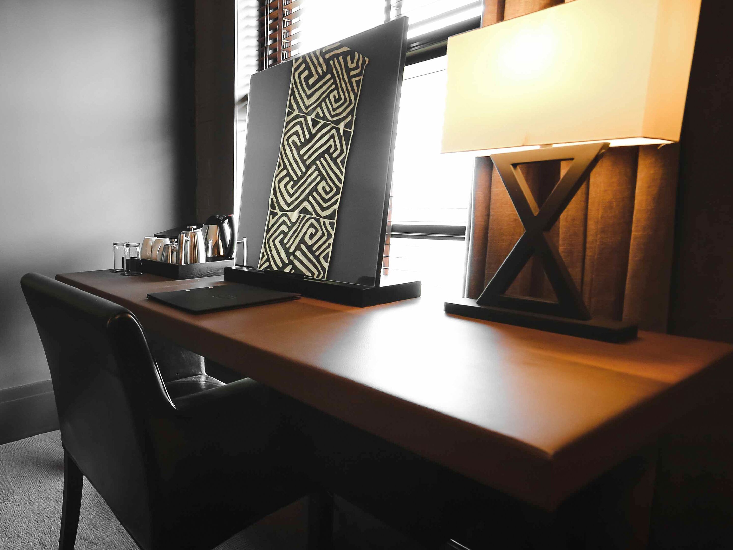 1 bedroom, premium bedding, desk, laptop workspace