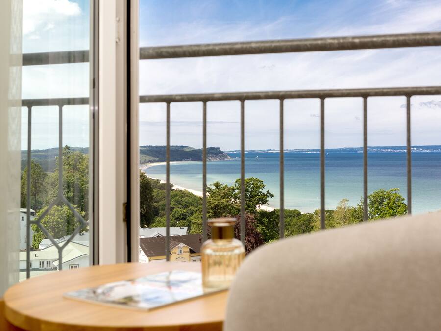 Dobbeltrom – superior, sjøutsikt | Utsikt mot strand/hav