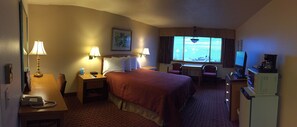 Standard Room, Harbor View (1 Queen) | Down comforters, pillowtop beds, desk, blackout drapes