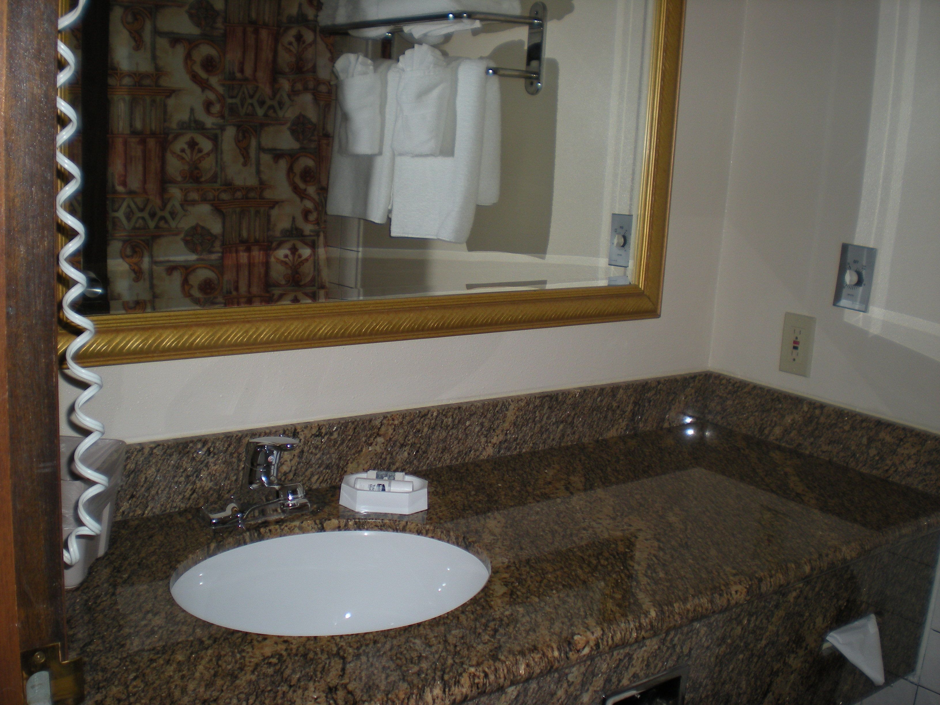 Photo - Port Angeles Inn