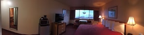 Standard Room 1 King Harbor View | Down comforters, pillowtop beds, desk, blackout drapes - Port Angeles Inn (Port Angeles)