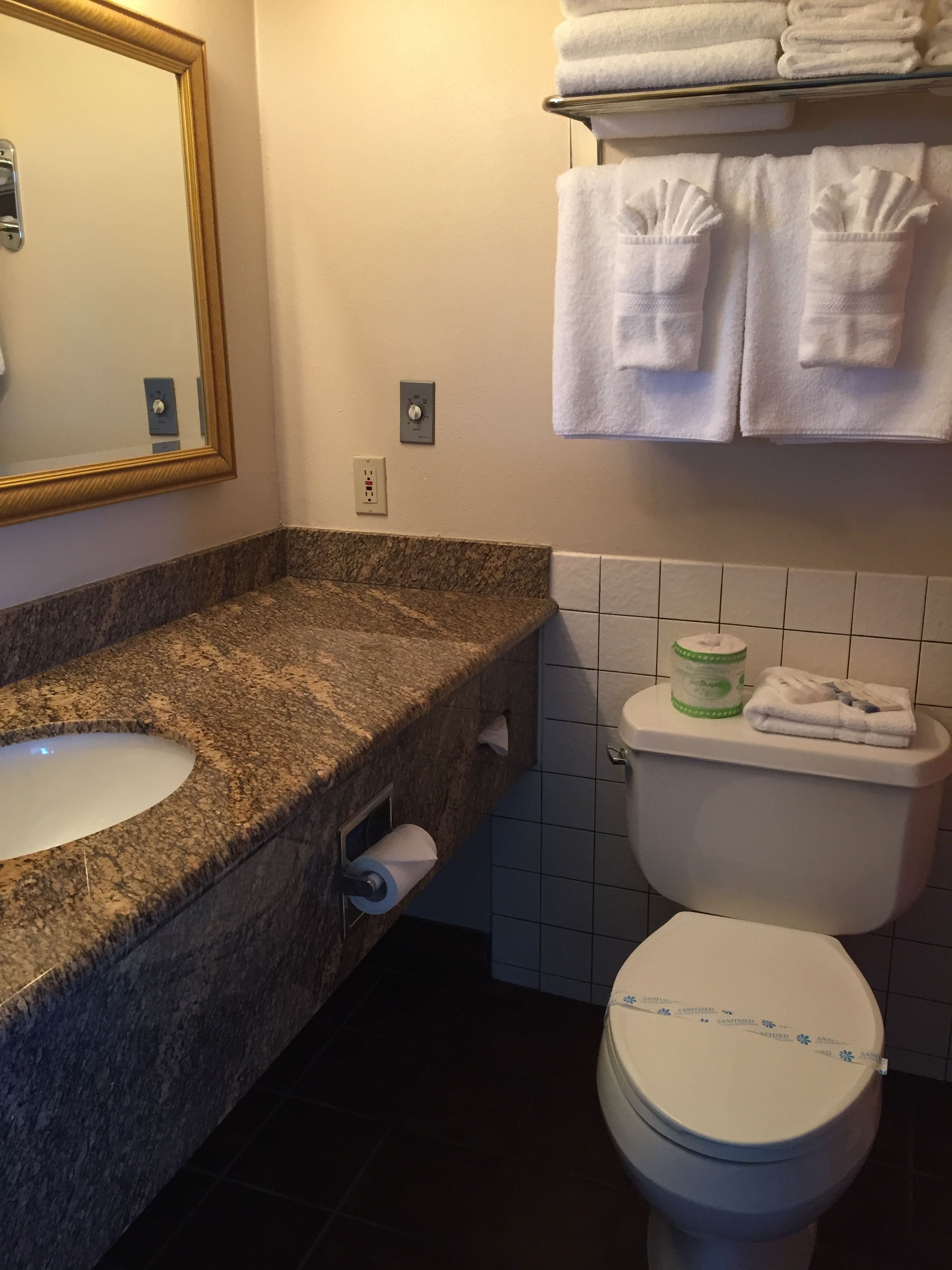 Photo - Port Angeles Inn