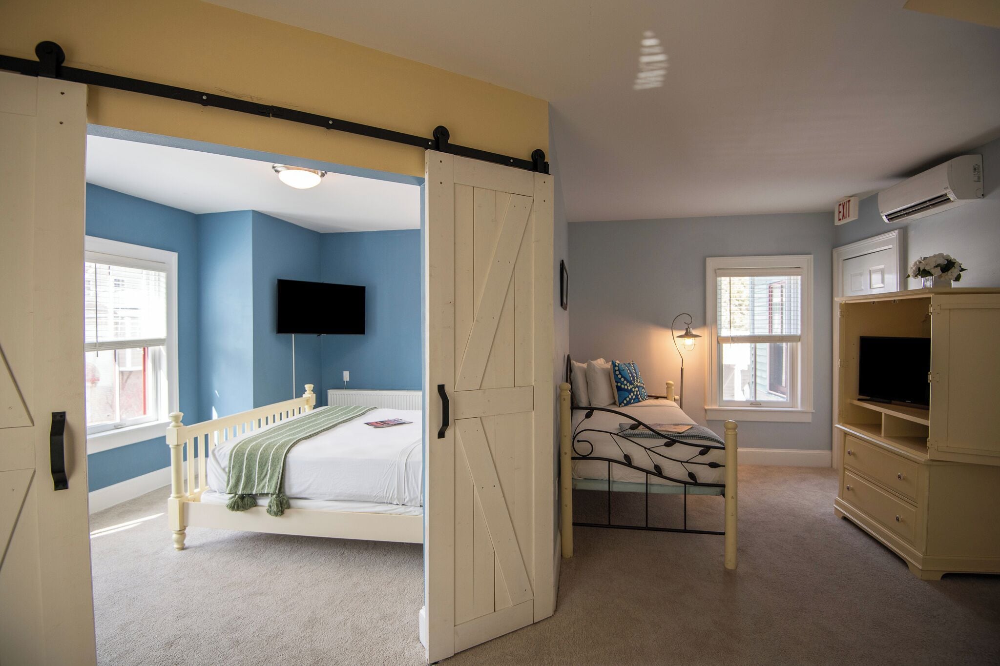 Deluxe Queen Suite | Ropa de cama de alta calidad y camas con pillow-top 