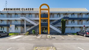 Esterni