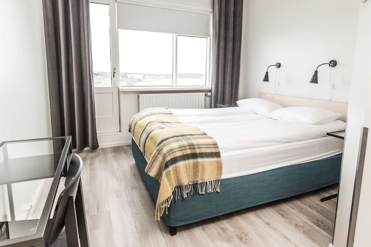 In-room safe, desk, blackout drapes, WiFi (free)