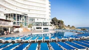 2 outdoor pools, pool umbrellas, sun loungers