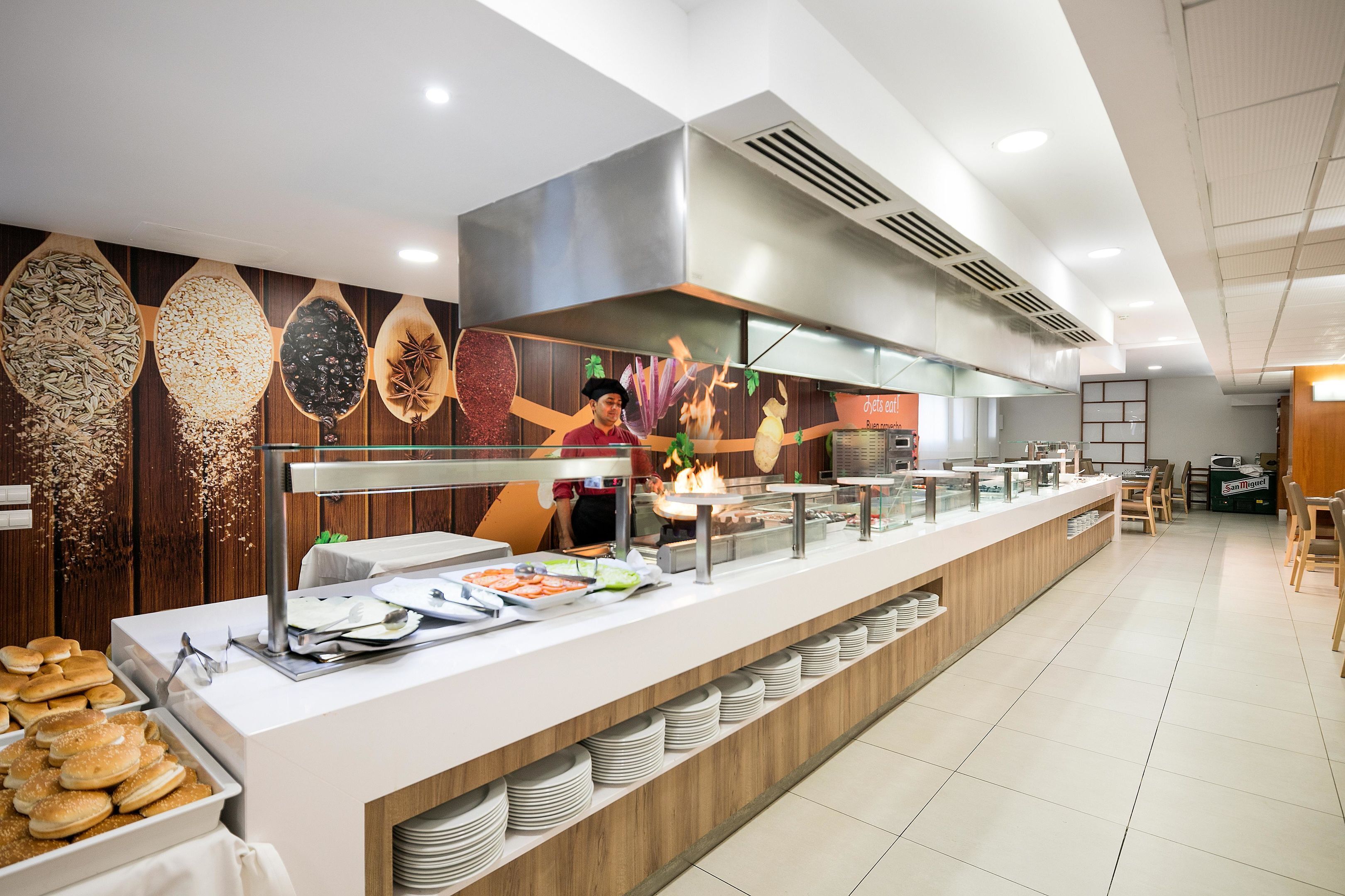 Breakfast, lunch and dinner served