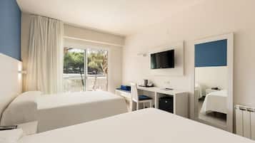 Caja fuerte, escritorio, wifi gratis y ropa de cama