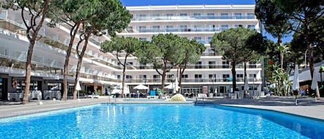 Indoor pool, outdoor pool, pool umbrellas, sun loungers