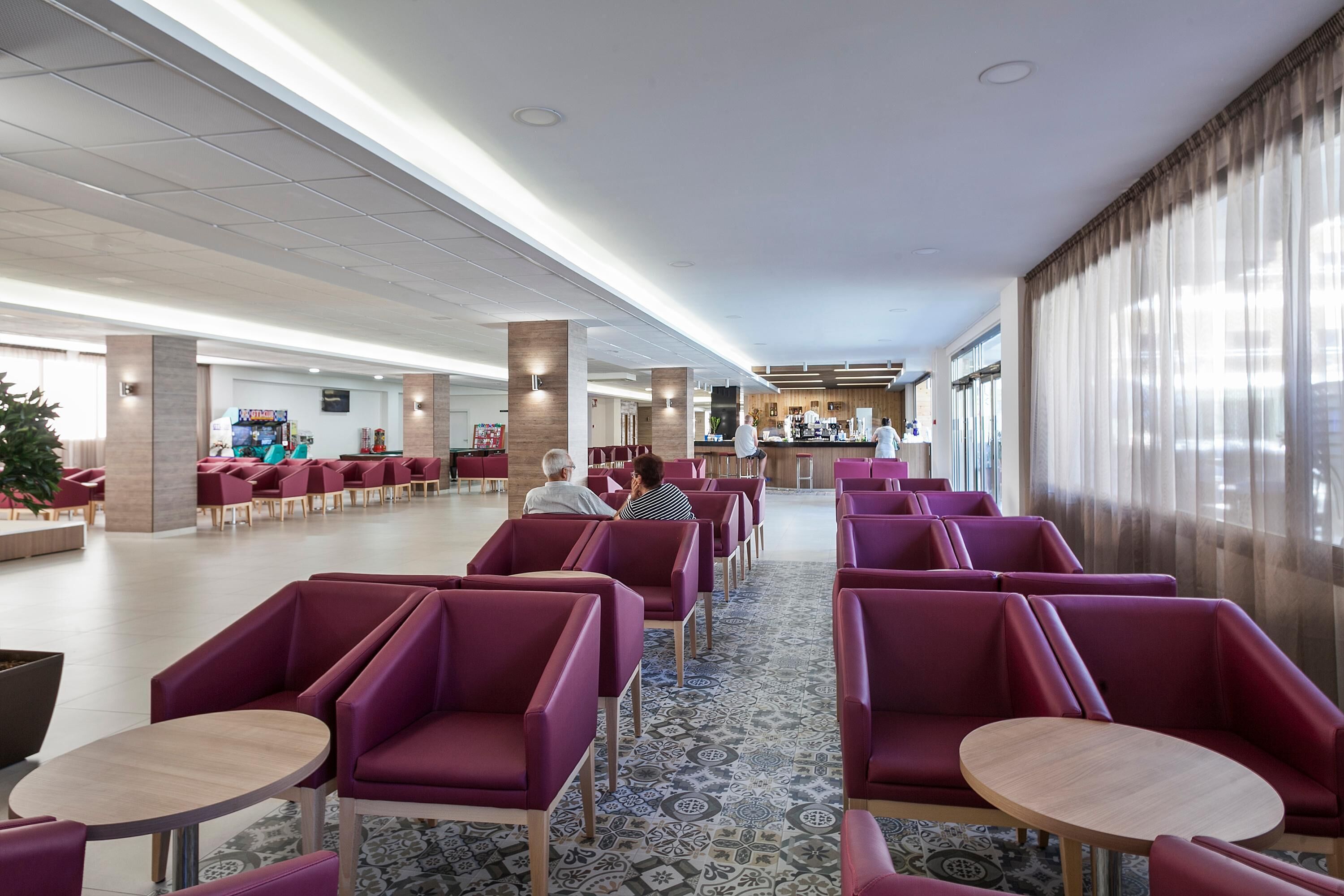 Breakfast, lunch and dinner served