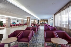 Aperto a colazione, pranzo e cena