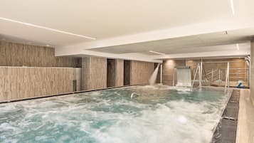 Sauna, hot tub, Turkish bath, body treatments, body scrubs, facials