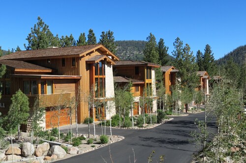 Obsidian Residence Club