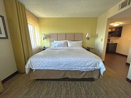 Candlewood Suites Indianapolis Downtown Medical District, an IHG Hotel - Image 51