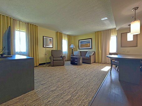 Candlewood Suites Indianapolis Downtown Medical District, an IHG Hotel - Image 30